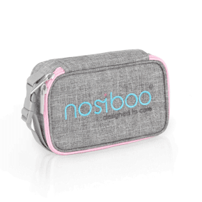Scoprire di più sull'astuccio da toilette Nosiboo, per tenere tutti gli accessori necessari per il bebè